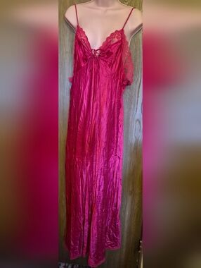 VTG Long Hot Pink Sears Nylon Night Gown Lingerie L Lace Bodice Union Made